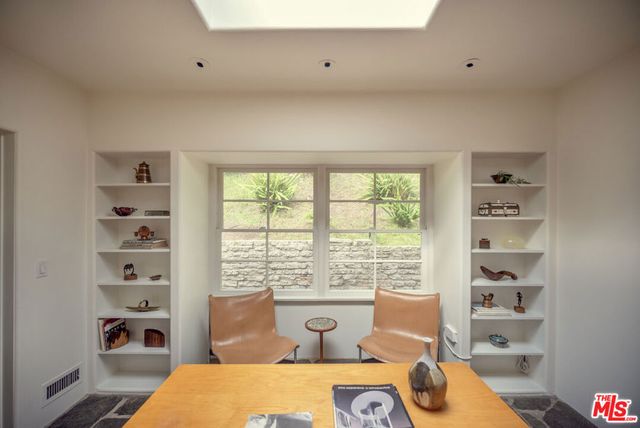 2627 Outpost Drive, Los Angeles, CA 90068