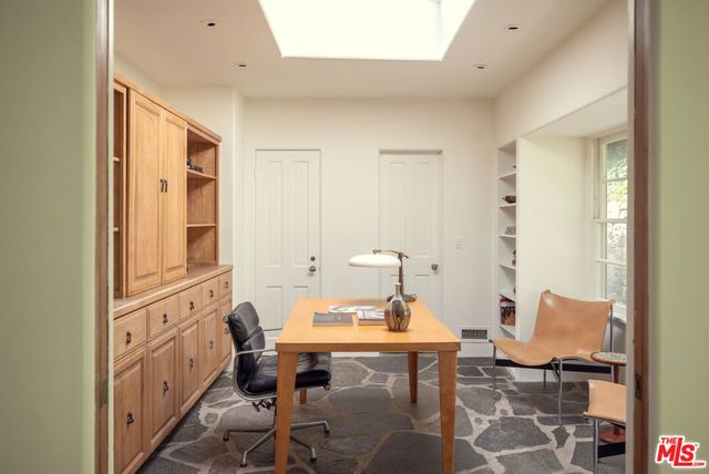2627 Outpost Drive, Los Angeles, CA 90068