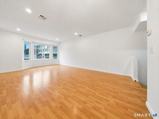 1611 Washington Boulevard 35, Stamford, CT 06902