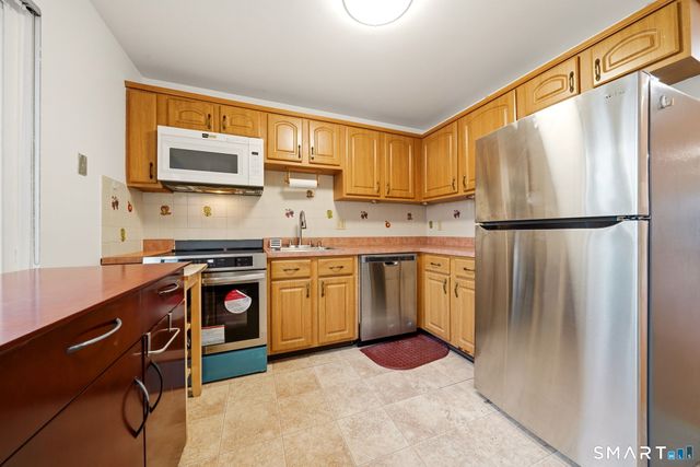 1611 Washington Boulevard 35, Stamford, CT 06902