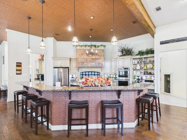 299 Saint Andrews Drive, Mabank, TX 75156