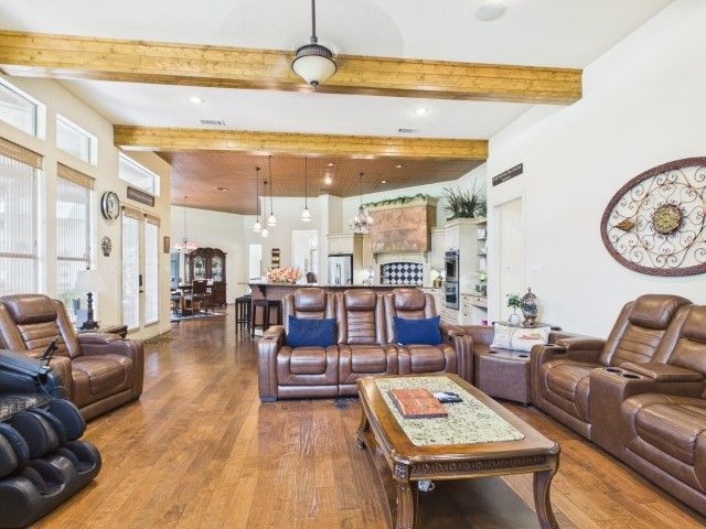 299 Saint Andrews Drive, Mabank, TX 75156