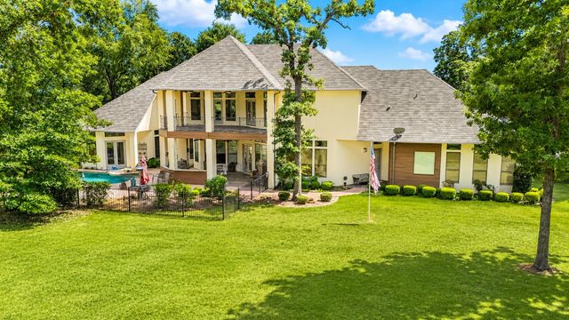 299 Saint Andrews Drive, Mabank, TX 75156