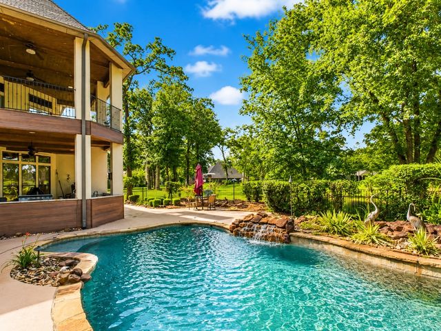 299 Saint Andrews Drive, Mabank, TX 75156