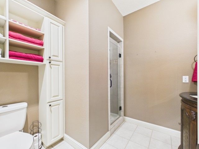 299 Saint Andrews Drive, Mabank, TX 75156