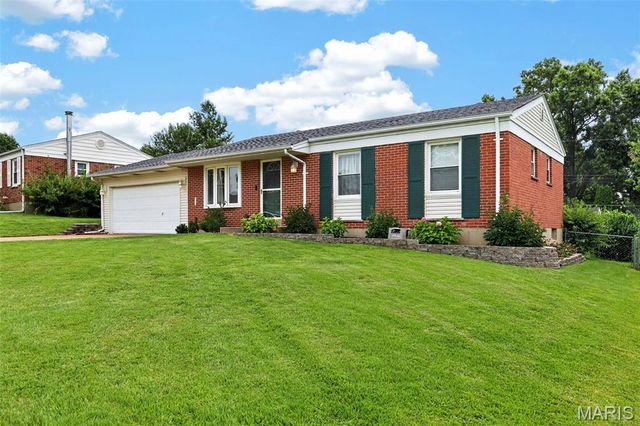 4140 Liguori Lane, Bridgeton, MO 63044