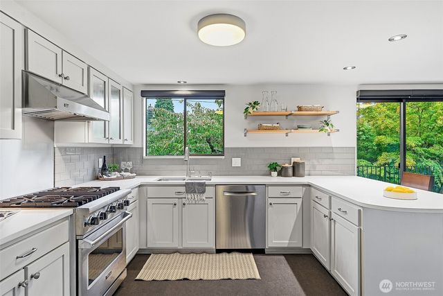 12202 7th Avenue NW, Seattle, WA 98177