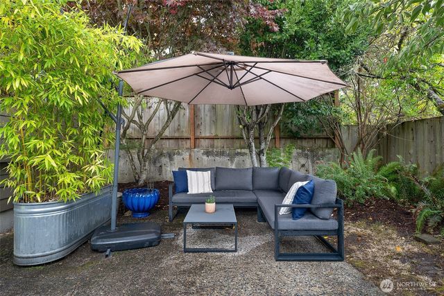 12202 7th Avenue NW, Seattle, WA 98177