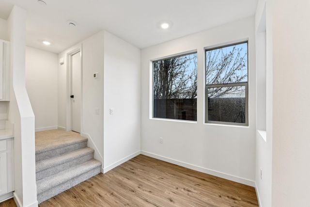 2060 Odin Walk, Sacramento, CA 95835