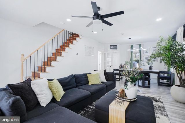 403 W BROAD ST, Paulsboro, NJ 08066
