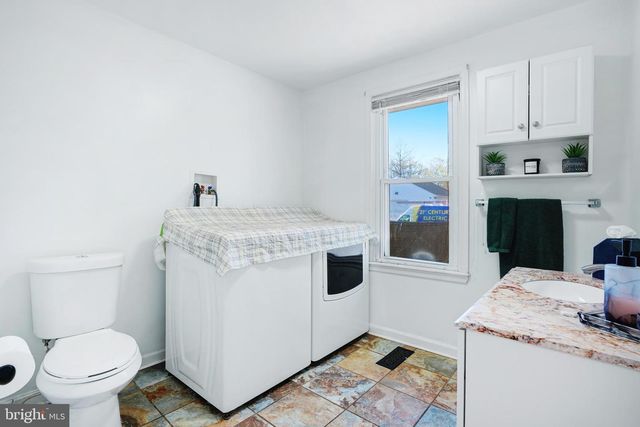 403 W BROAD ST, Paulsboro, NJ 08066