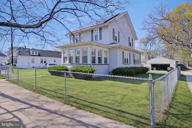 403 W BROAD ST, Paulsboro, NJ 08066