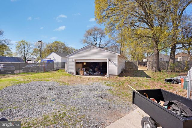 403 W BROAD ST, Paulsboro, NJ 08066