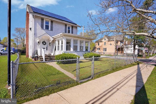 403 W BROAD ST, Paulsboro, NJ 08066