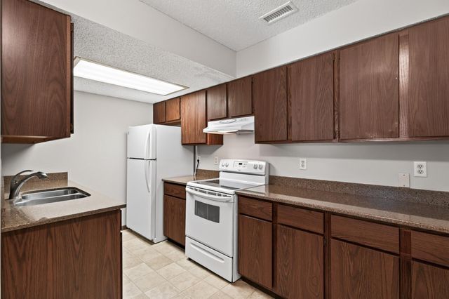 2620 Alabama Avenue S, Saint Louis Park, MN 55416