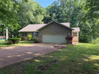 15312 Carriage Way Street, Plymouth, IN 46563