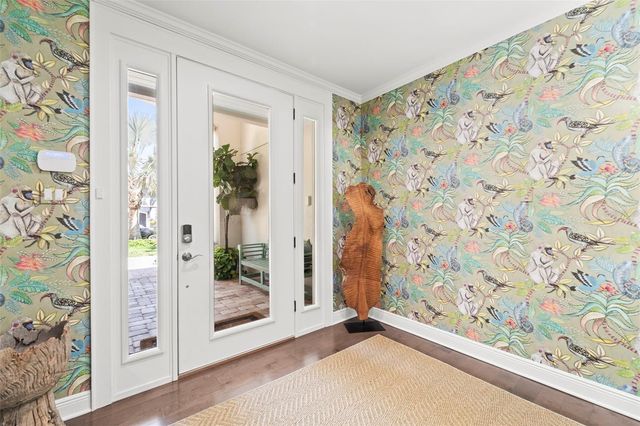 19 BAYFRONT COURT S, St Petersburg, FL 33711