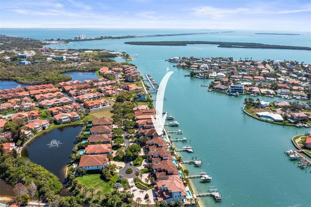 19 BAYFRONT COURT S, St Petersburg, FL 33711