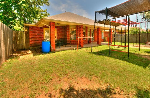 15613 Sandstone Terrace, Moore, OK 73170
