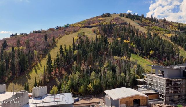 3267 W Deer Hollow Road 4105, Park City, UT 84060