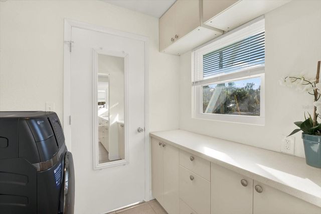 5201 18TH AVENUE S, Gulfport, FL 33707