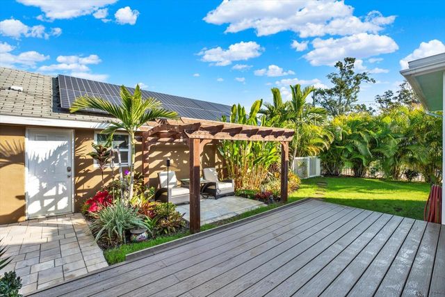 5201 18TH AVENUE S, Gulfport, FL 33707