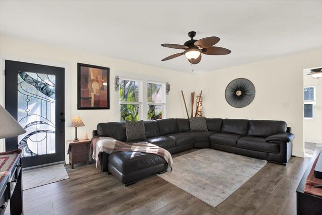 5201 18TH AVENUE S, Gulfport, FL 33707