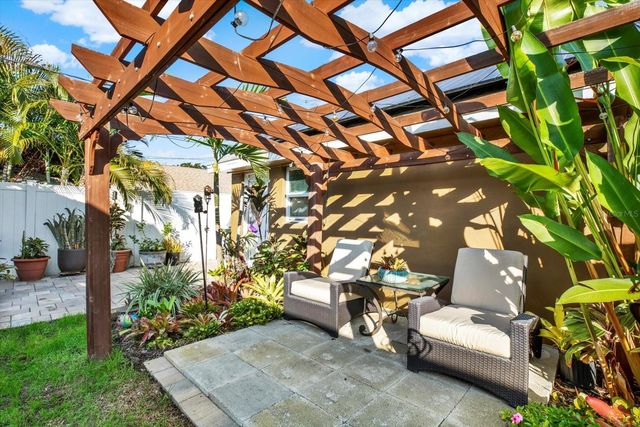 5201 18TH AVENUE S, Gulfport, FL 33707