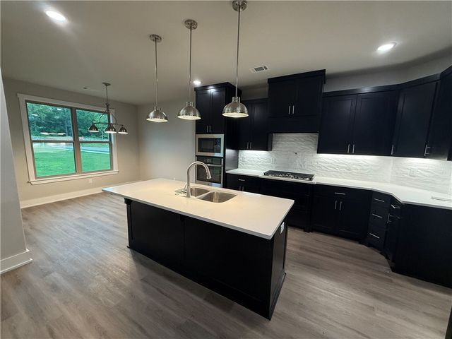 2106 N Dagan Street, Siloam Springs, AR 72761