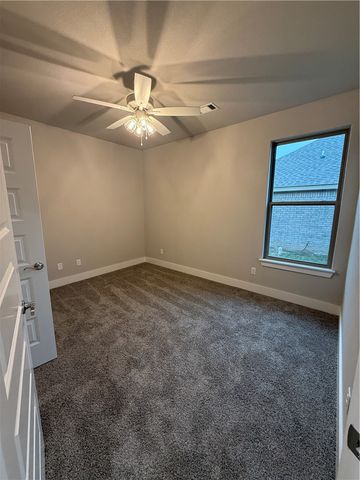 2106 N Dagan Street, Siloam Springs, AR 72761