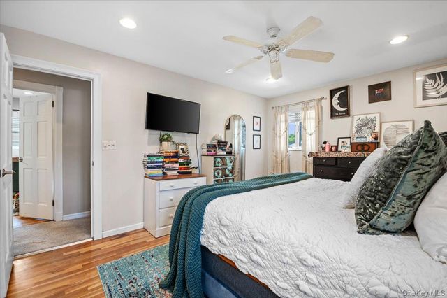 215 N Boston Avenue, Massapequa, NY 11758