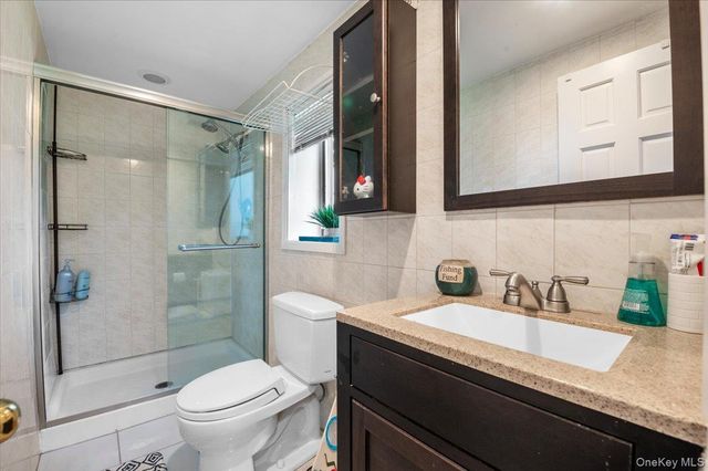 215 N Boston Avenue, Massapequa, NY 11758