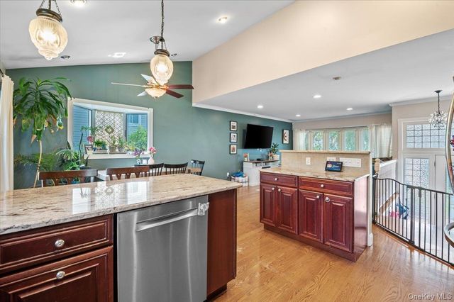 215 N Boston Avenue, Massapequa, NY 11758