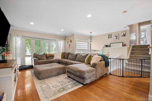 215 N Boston Avenue, Massapequa, NY 11758