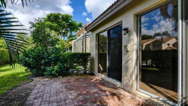 6784 Via Regina, Boca Raton, FL 33433