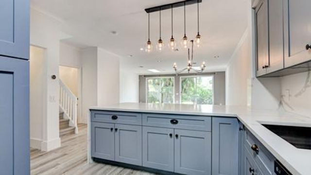 6784 Via Regina, Boca Raton, FL 33433