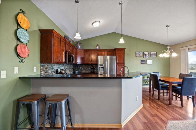 5918 NW 106th Street, Johnston, IA 50131