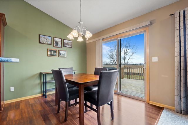 5918 NW 106th Street, Johnston, IA 50131