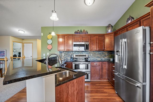 5918 NW 106th Street, Johnston, IA 50131