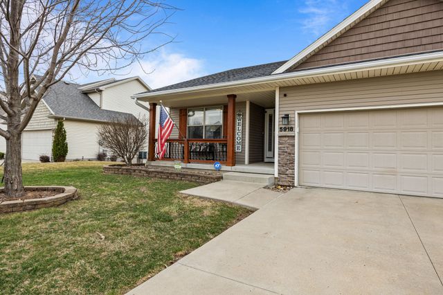 5918 NW 106th Street, Johnston, IA 50131