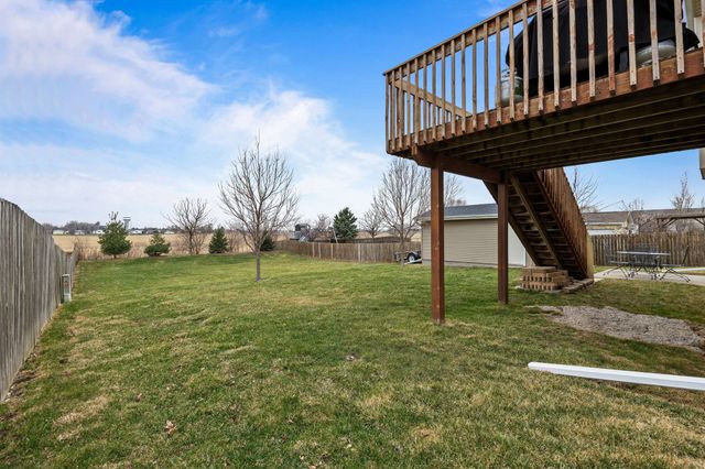 5918 NW 106th Street, Johnston, IA 50131