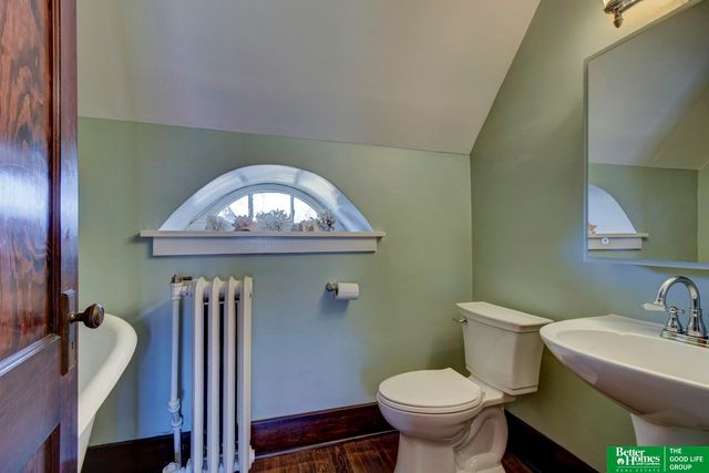 101 N 54 Street, Omaha, NE 68132