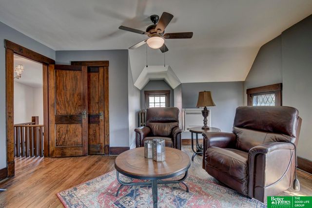 101 N 54 Street, Omaha, NE 68132