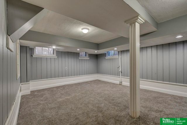 101 N 54 Street, Omaha, NE 68132