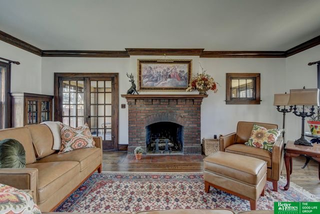 101 N 54 Street, Omaha, NE 68132