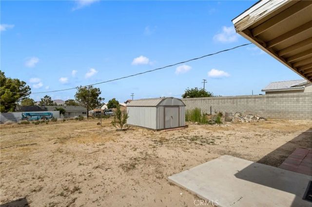 16670 Sholic Street, Victorville, CA 92395