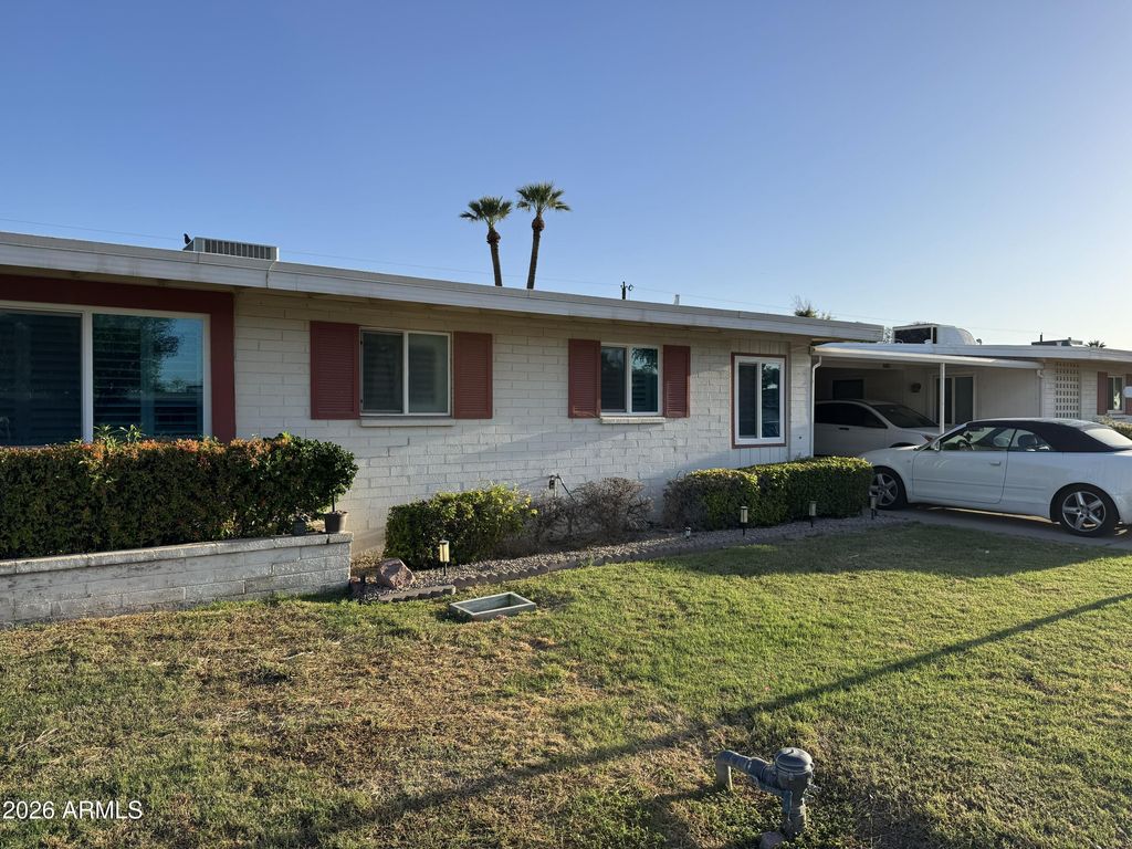 Image 2 of property listing at 10750 W PEORIA Avenue, Sun City, AZ 85351