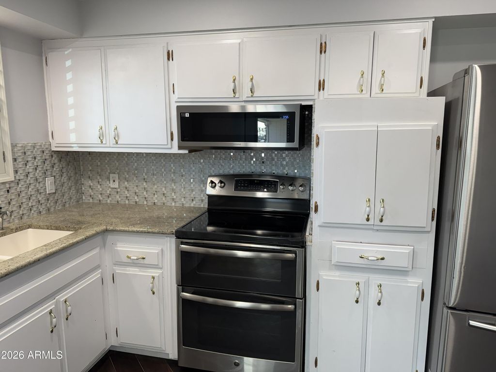 Image 5 of property listing at 10750 W PEORIA Avenue, Sun City, AZ 85351