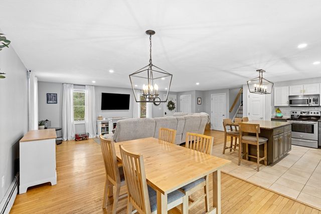 114 Meadow St, Carver, MA 02330