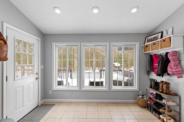 114 Meadow St, Carver, MA 02330